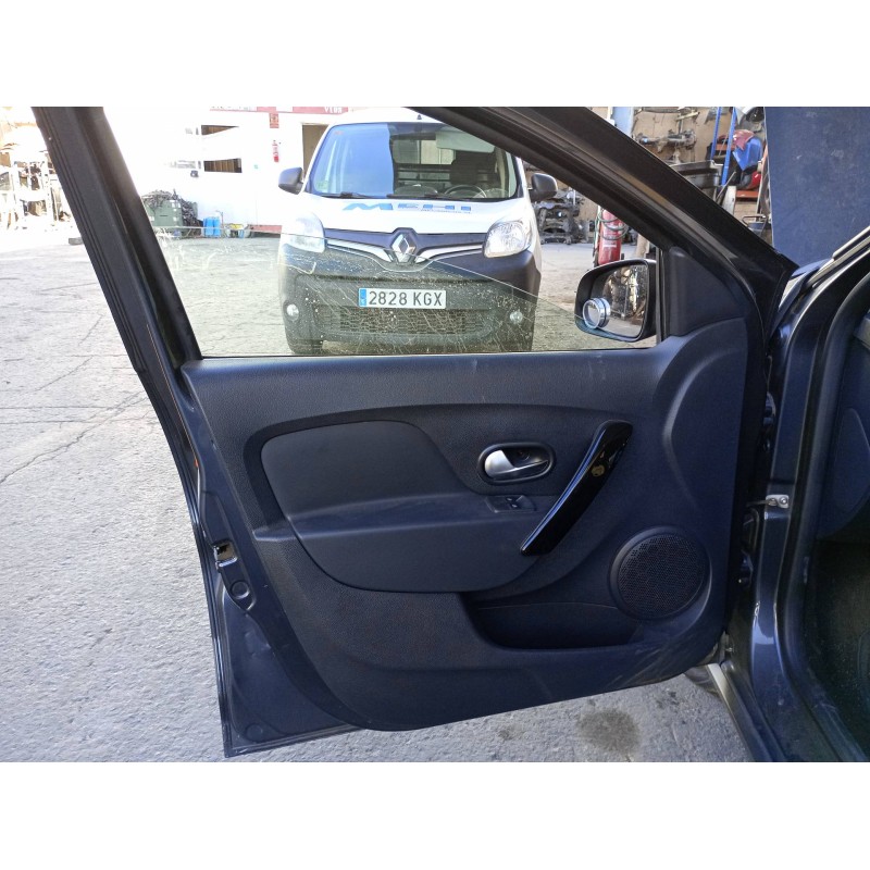 Recambio de elevalunas delantero izquierdo para dacia sandero stepway referencia OEM IAM 807211440R  ELECTRICO