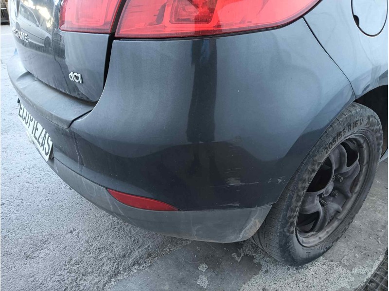 Recambio de paragolpes trasero para renault megane iii berlina 5 p expression referencia OEM IAM   