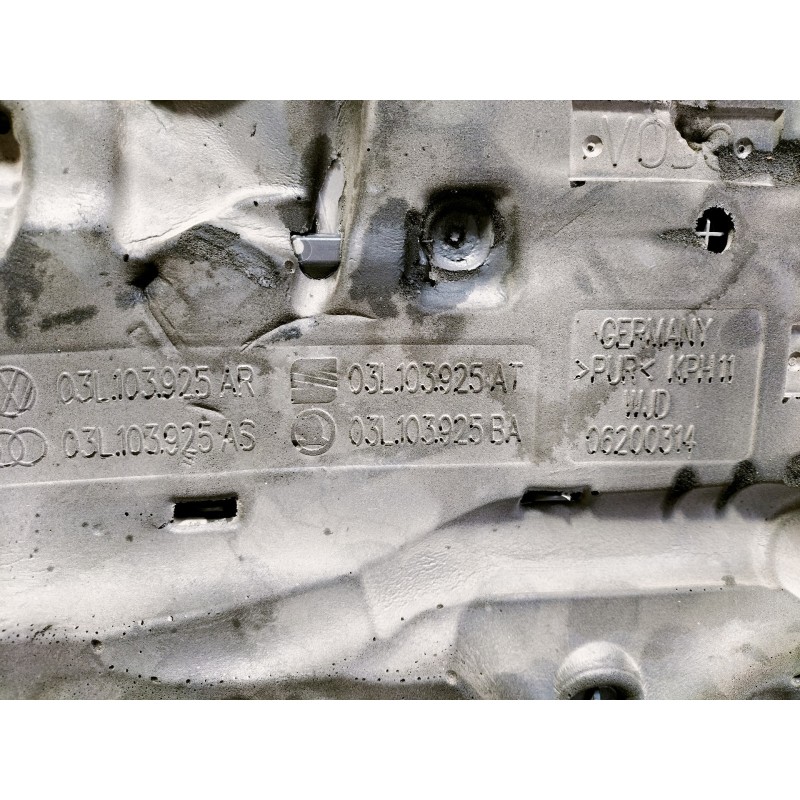 Recambio de tapa motor para volkswagen golf vi (5k1) advance bluemotion referencia OEM IAM 03L103925AR 03L103925AS 03L103925AT 0