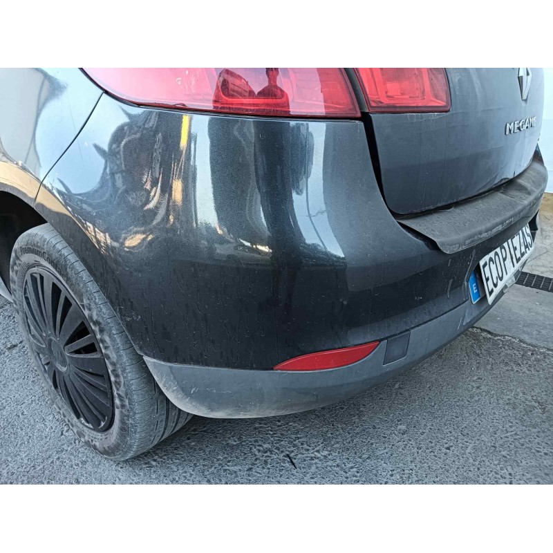 Recambio de paragolpes trasero para renault megane iii berlina 5 p expression referencia OEM IAM   