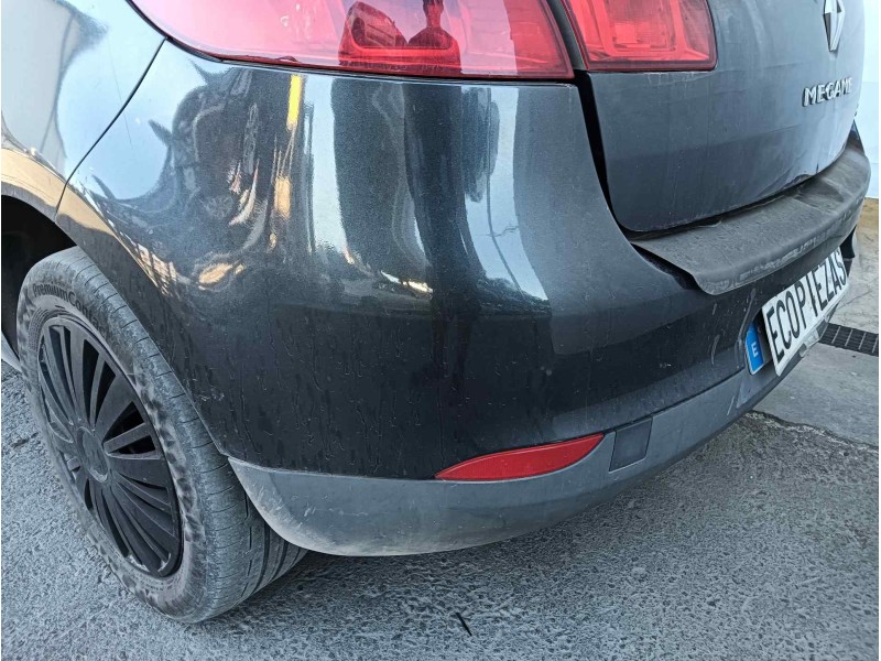 Recambio de paragolpes trasero para renault megane iii berlina 5 p expression referencia OEM IAM   