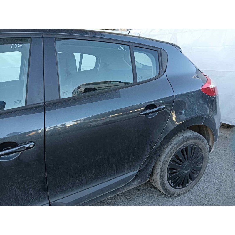 Recambio de puerta trasera izquierda para renault megane iii berlina 5 p expression referencia OEM IAM   