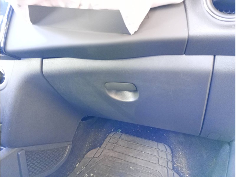 Recambio de guantera para dacia sandero stepway referencia OEM IAM 685124516R 685121528R 685121068R