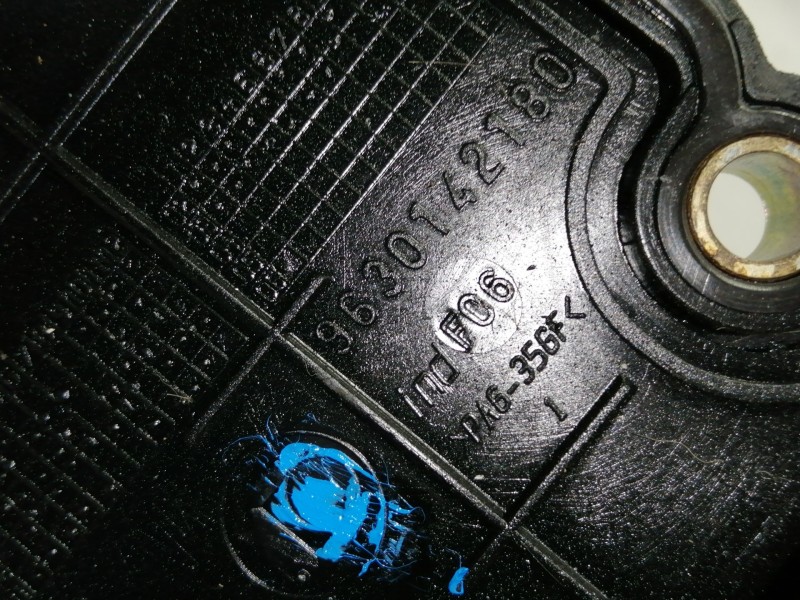 Recambio de tapa balancines para peugeot 307 break / sw (s1) sw pack referencia OEM IAM 9630142180  