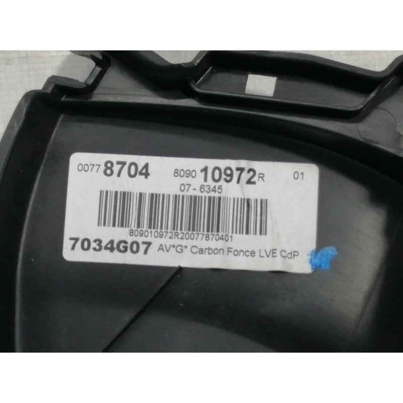 Recambio de guarnecido puerta delantera izquierda para dacia sandero stepway referencia OEM IAM 809010972R 7034G07 809099758RCF