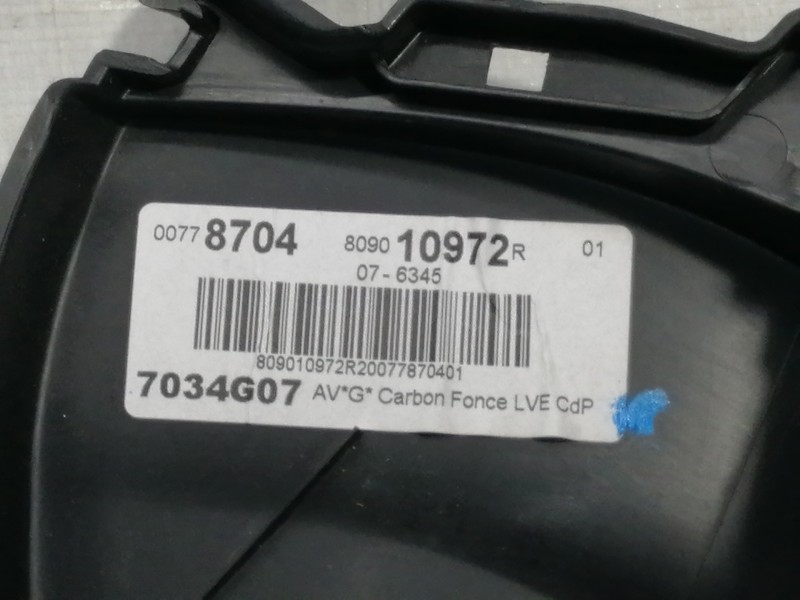 Recambio de guarnecido puerta delantera izquierda para dacia sandero stepway referencia OEM IAM 809010972R 7034G07 809099758RCF