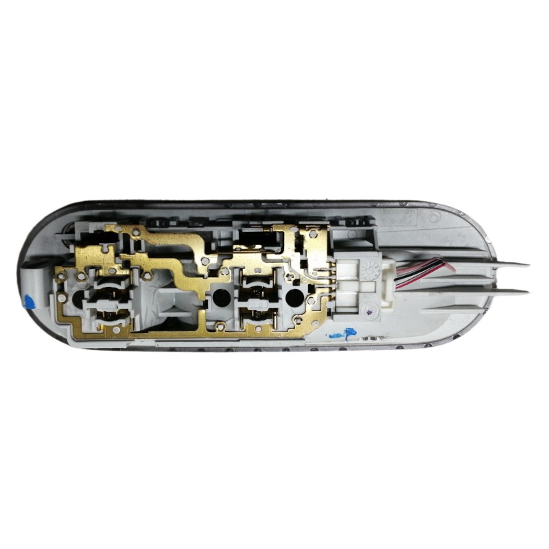 Recambio de luz interior para dacia sandero stepway referencia OEM IAM 8200073231  