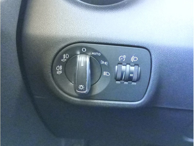 Recambio de mando luces para audi a1 sportback (8xa) attraction referencia OEM IAM   