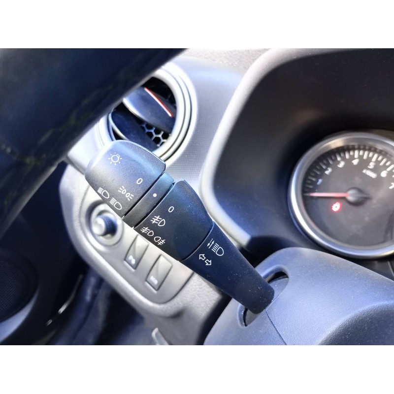 Recambio de mando multifuncion para dacia sandero stepway referencia OEM IAM 255671453RC 255671453R 479452659R