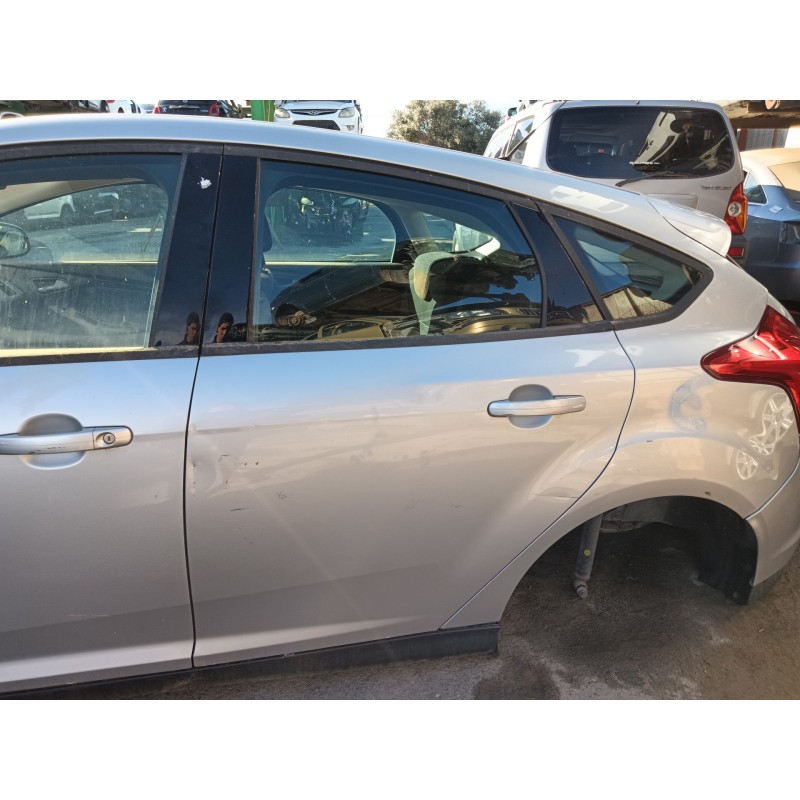 Recambio de puerta trasera izquierda para ford focus iii 1.6 ti referencia OEM IAM   