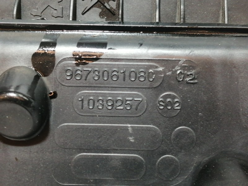 Recambio de filtro aire para peugeot 308 active referencia OEM IAM 9673061080 1039257 CARCASA FILTRO AIRE