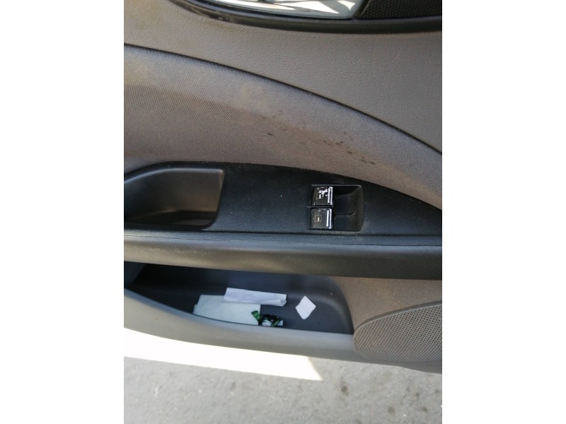 Recambio de mando elevalunas delantero izquierdo para seat altea (5p1) reference referencia OEM IAM 5P1867171 156022422 