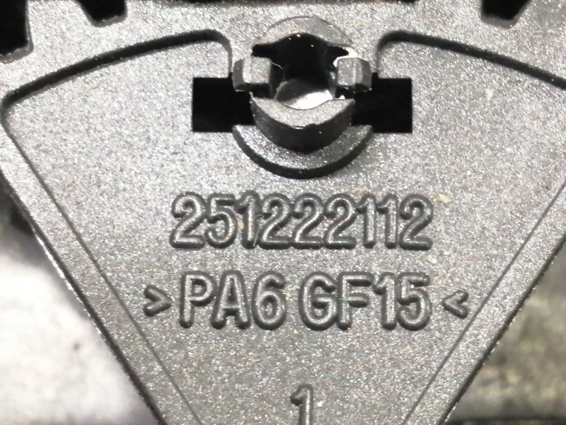 Recambio de rejilla aireadora para bmw x3 (e83) 3.0 turbodiesel cat referencia OEM IAM 3400074 251222112 61316919506