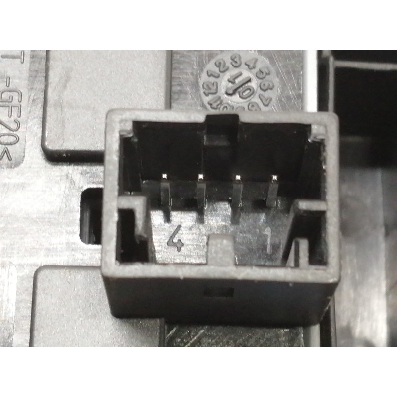 Recambio de mando elevalunas delantero izquierdo para volkswagen polo (9n1) conceptline referencia OEM IAM 6Q1867171E 6Q1867171 