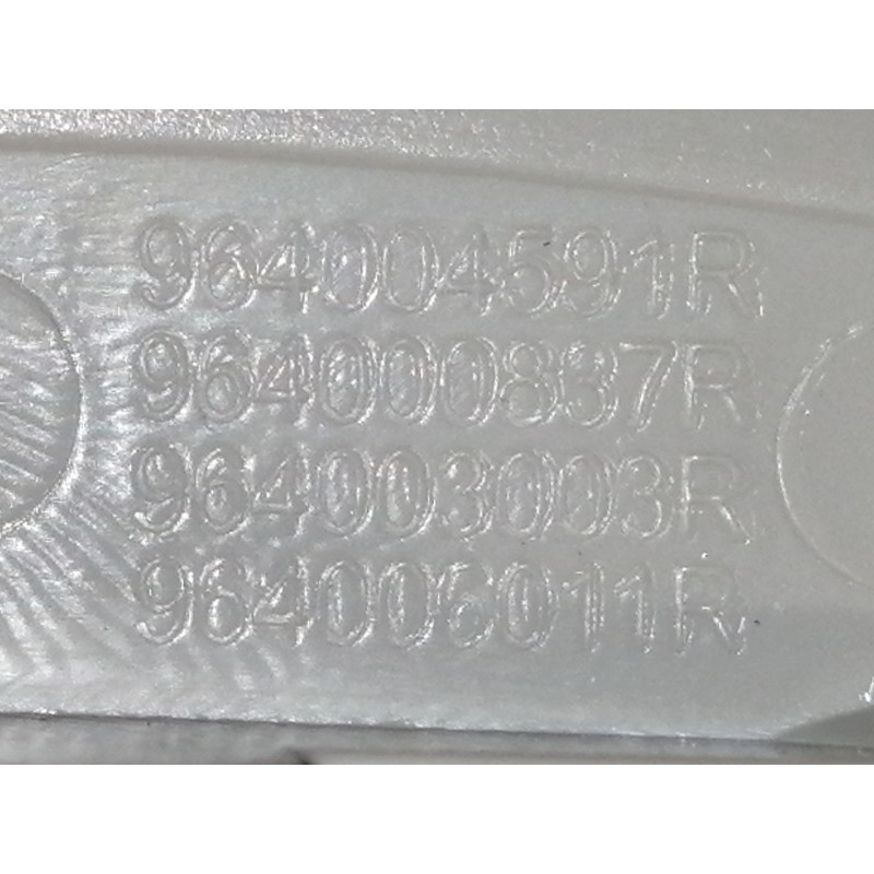 Recambio de parasol derecho para dacia sandero stepway referencia OEM IAM 964006446R 964000782R 964005900R