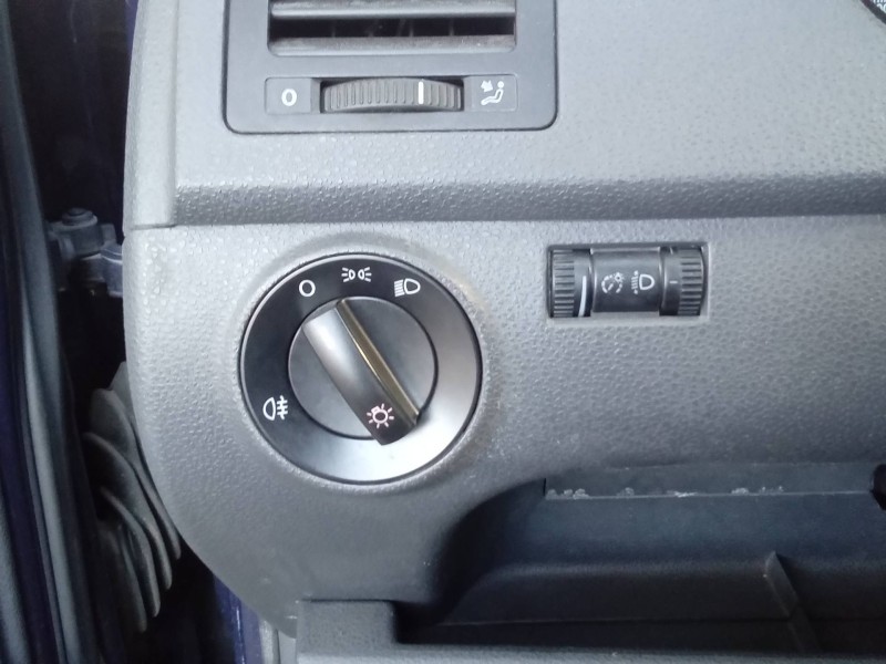 Recambio de mando luces para volkswagen polo (9n1) conceptline referencia OEM IAM TC46Q0941531B 6Q0941531B 