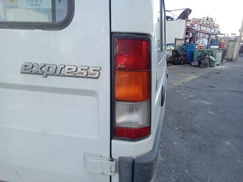 Recambio de piloto trasero derecho para renault rapid/express (f40) 1.6 d familiar (f404) referencia OEM IAM   