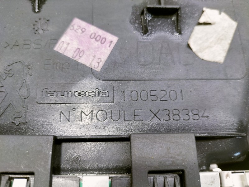 Recambio de pantalla multifuncion para peugeot 308 active referencia OEM IAM 9660525577 1005201 X38384 