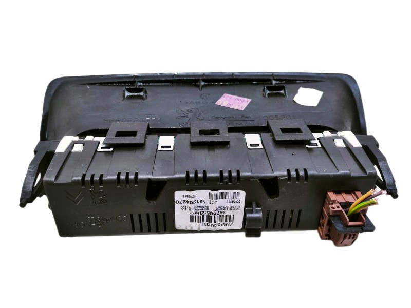 Recambio de pantalla multifuncion para peugeot 308 active referencia OEM IAM 9660525577 1005201 X38384 