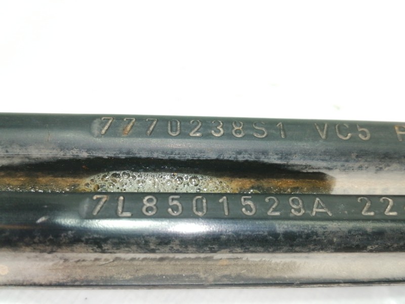 Recambio de tirante trasero izquierdo para volkswagen touareg (7l6) v6 tdi referencia OEM IAM 7L8501529A 7770238S1 