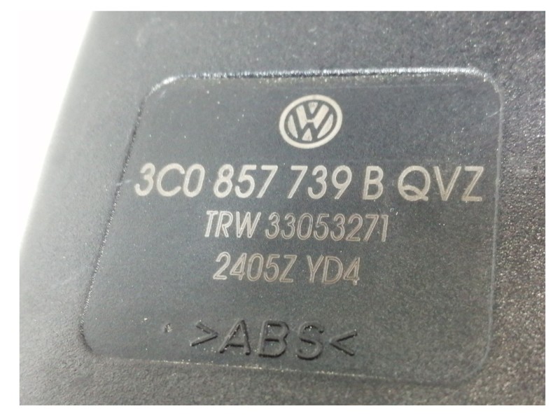 Recambio de enganche cinturon trasero central para volkswagen passat berlina (3c2) highline referencia OEM IAM 3C0857739B 330532