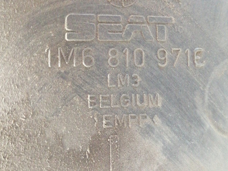 Recambio de paso rueda para seat leon (1m1) stella referencia OEM IAM 1M6810971E  