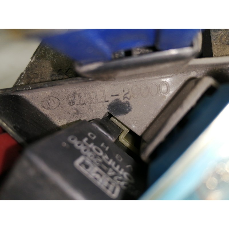 Recambio de caja reles / fusibles para hyundai coupe (rd) 1.6 fx referencia OEM IAM 9121327400 9121129000 9121127620