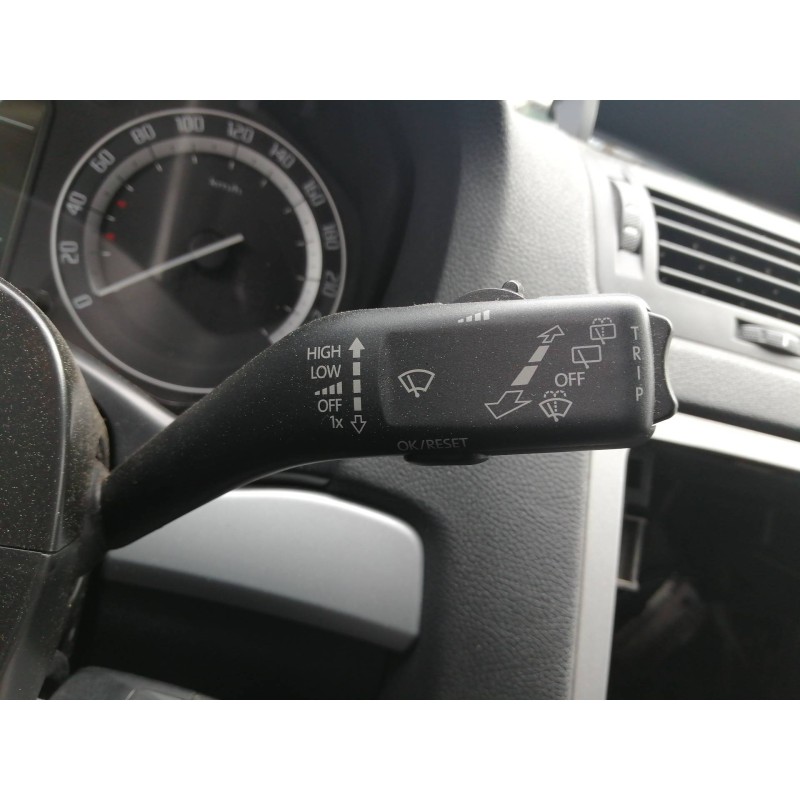 Recambio de mando limpia para skoda octavia berlina (1z3) rs referencia OEM IAM 1K0953519J 01203516 