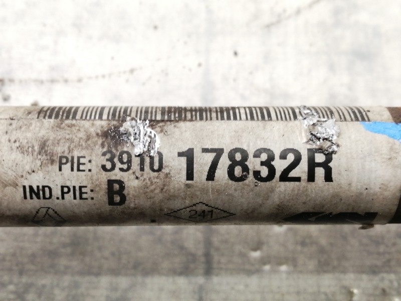 Recambio de transmision delantera izquierda para dacia sandero stepway referencia OEM IAM 391017832R 1696930 