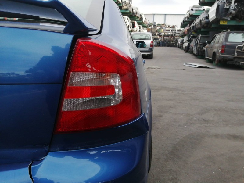 Recambio de piloto trasero derecho para skoda octavia berlina (1z3) rs referencia OEM IAM 1Z5945096A 1Z5945112A 