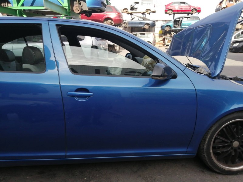 Recambio de puerta delantera derecha para skoda octavia berlina (1z3) rs referencia OEM IAM   