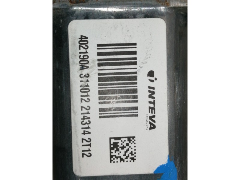 Recambio de elevalunas trasero derecho para nissan qashqai (j10) acenta referencia OEM IAM 402190A 119767 ELECTRICO