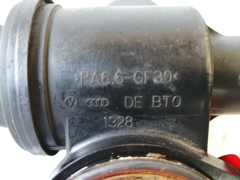 Recambio de termostato para audi a3 (8p) 2.0 tfsi ambiente quattro referencia OEM IAM 06F121111F  