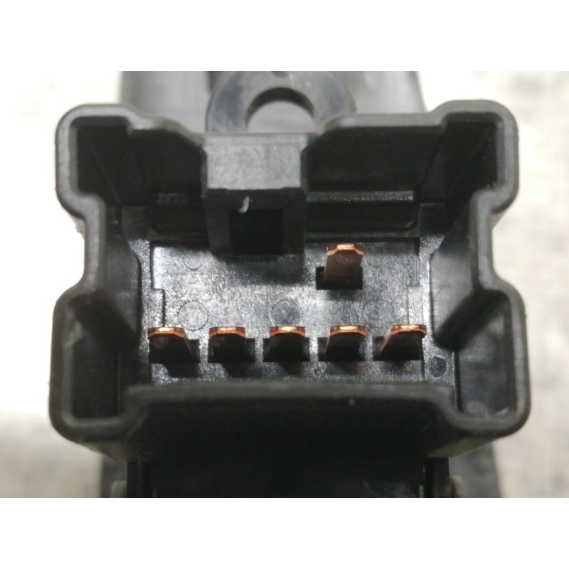 Recambio de mando elevalunas trasero derecho para nissan qashqai (j10) acenta referencia OEM IAM 82950JD000 25411BR00A 