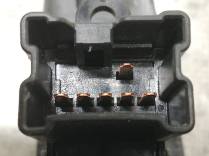 Recambio de mando elevalunas trasero derecho para nissan qashqai (j10) acenta referencia OEM IAM 82950JD000 25411BR00A 