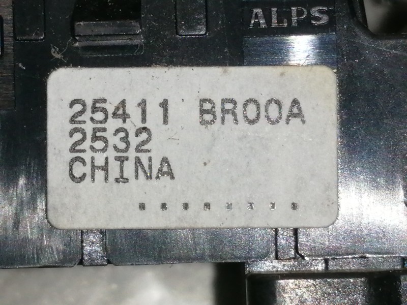 Recambio de mando elevalunas trasero derecho para nissan qashqai (j10) acenta referencia OEM IAM 82950JD000 25411BR00A 