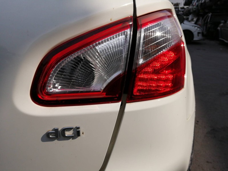 Recambio de piloto trasero derecho interior para nissan qashqai (j10) acenta referencia OEM IAM 89503209 B26550BR01A 