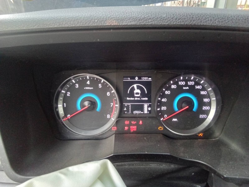 Recambio de cuadro instrumentos para ssangyong tivoli limited 4x2 referencia OEM IAM 8021035670 91782004020027 200406