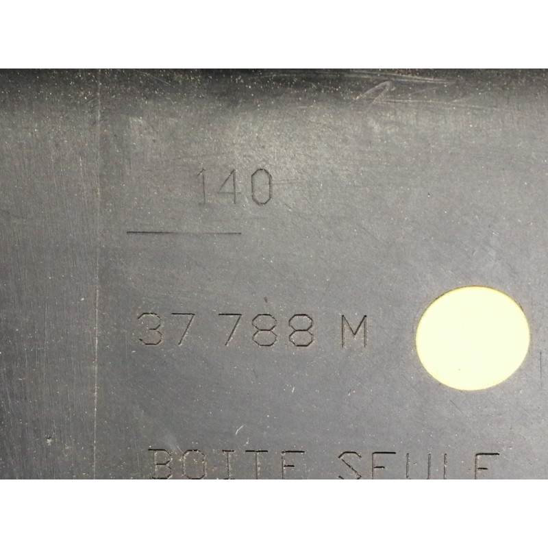 Recambio de guantera para renault laguna iii dynamique referencia OEM IAM 685000010R 37788M 
