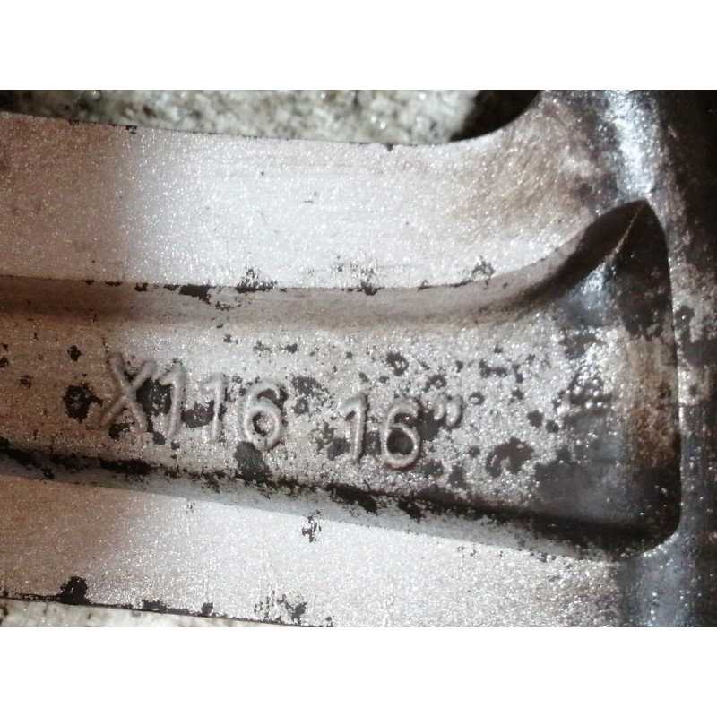 Recambio de llanta para ssangyong tivoli limited 4x2 referencia OEM IAM 16´´ 4173035110 