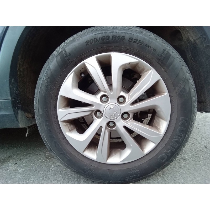 Recambio de llanta para ssangyong tivoli limited 4x2 referencia OEM IAM 16´´ 4173035110 