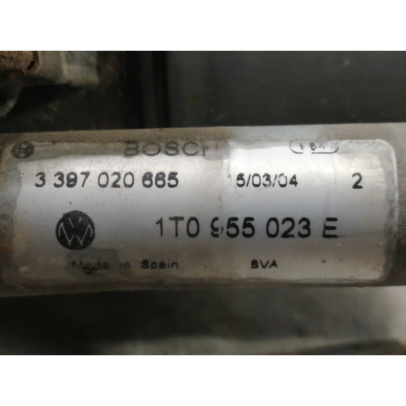 Recambio de motor limpia delantero para volkswagen touran (1t1) advance referencia OEM IAM  3397020665 IZQUIERDO