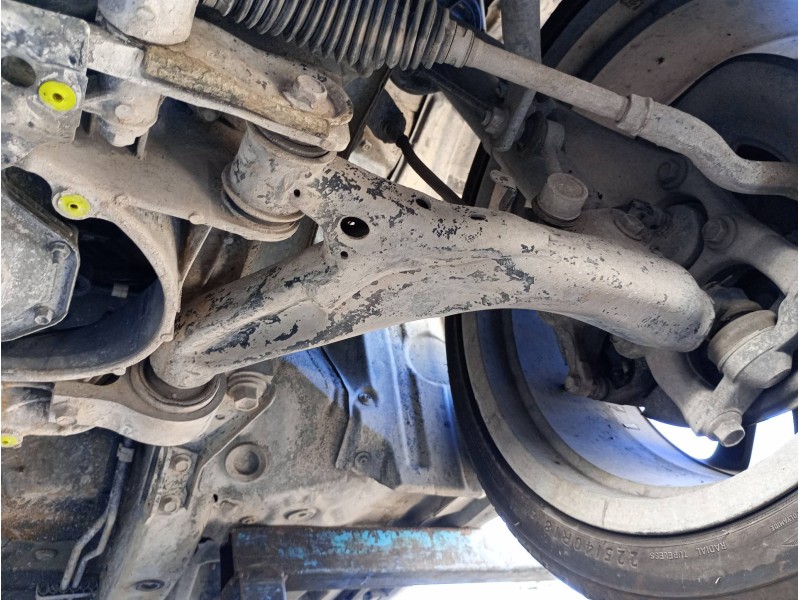 Recambio de brazo suspension inferior delantero izquierdo para lexus is200 (ds2/is2) 220d referencia OEM IAM 4864053020  