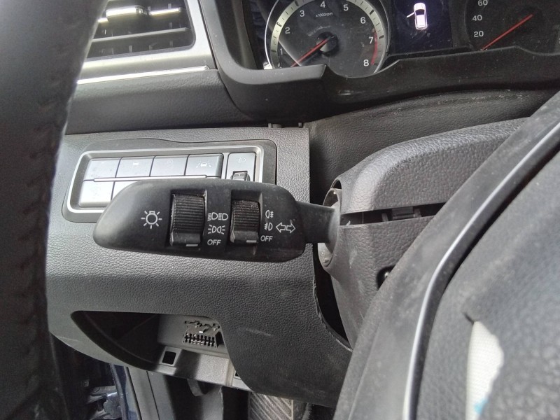 Recambio de mando intermitentes para ssangyong tivoli limited 4x2 referencia OEM IAM   