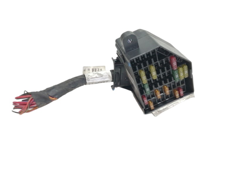 Recambio de caja reles / fusibles para volkswagen passat berlina (3c2) highline referencia OEM IAM 3C0880204C  INTERIOR DERECHA
