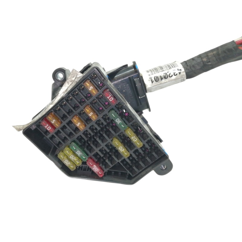 Recambio de caja reles / fusibles para volkswagen passat berlina (3c2) highline referencia OEM IAM 3C0880204C  INTERIOR DERECHA