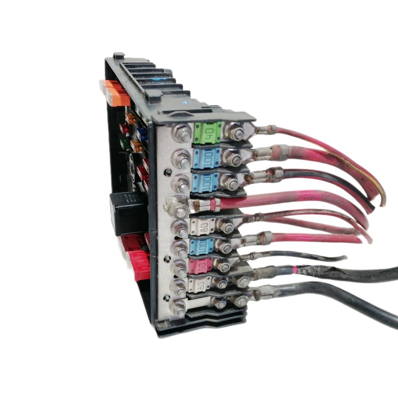 Recambio de caja reles / fusibles para volkswagen passat berlina (3c2) highline referencia OEM IAM 3C0937125 63592777 / 1K093713