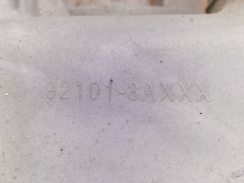 Recambio de faro izquierdo para hyundai trajet (fo) 2.0 crdi gls referencia OEM IAM 921013AXXX 921033A020 