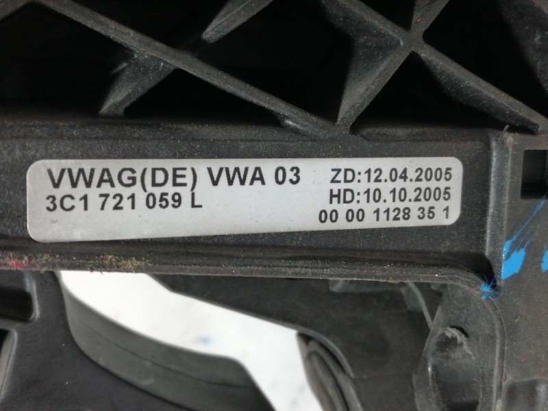 Recambio de pedal embrague para volkswagen passat berlina (3c2) highline referencia OEM IAM 3C1721059 3C1721059L 