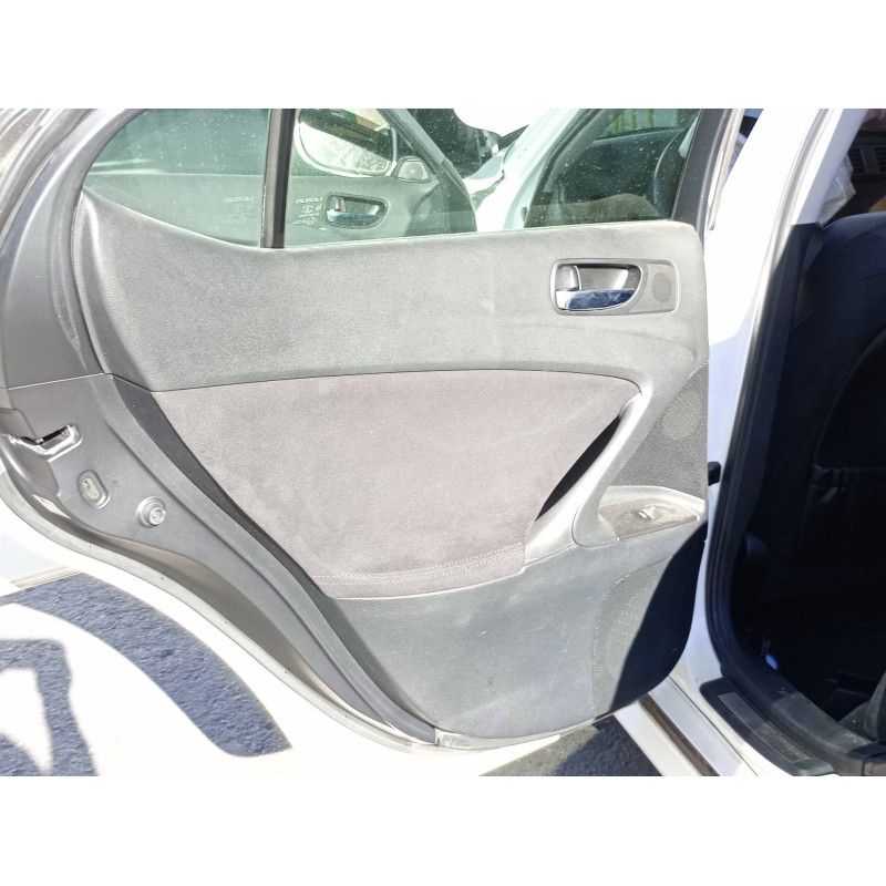 Recambio de guarnecido puerta trasera izquierda para lexus is200 (ds2/is2) 220d referencia OEM IAM   